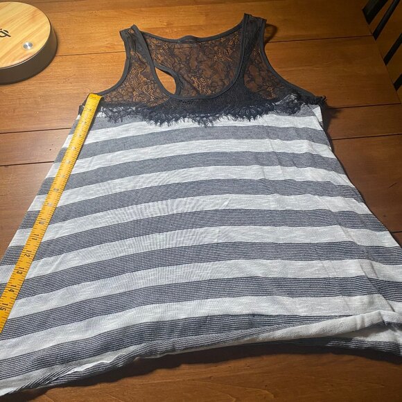 Women's Black Lace Striped Tank top Size Medium - Picture 8 of 10